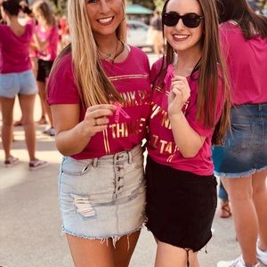 Think Pink Think Zeta tee M